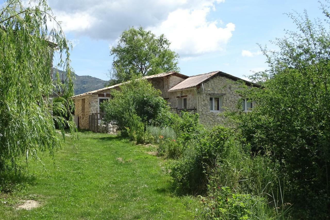 Gîtes Les Costoliers Châteauneuf-Miravail Extérieur photo