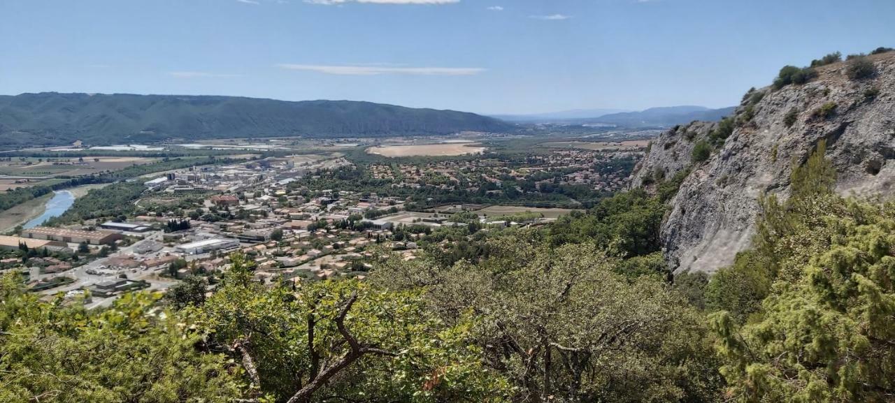 Gîtes Les Costoliers Châteauneuf-Miravail Extérieur photo